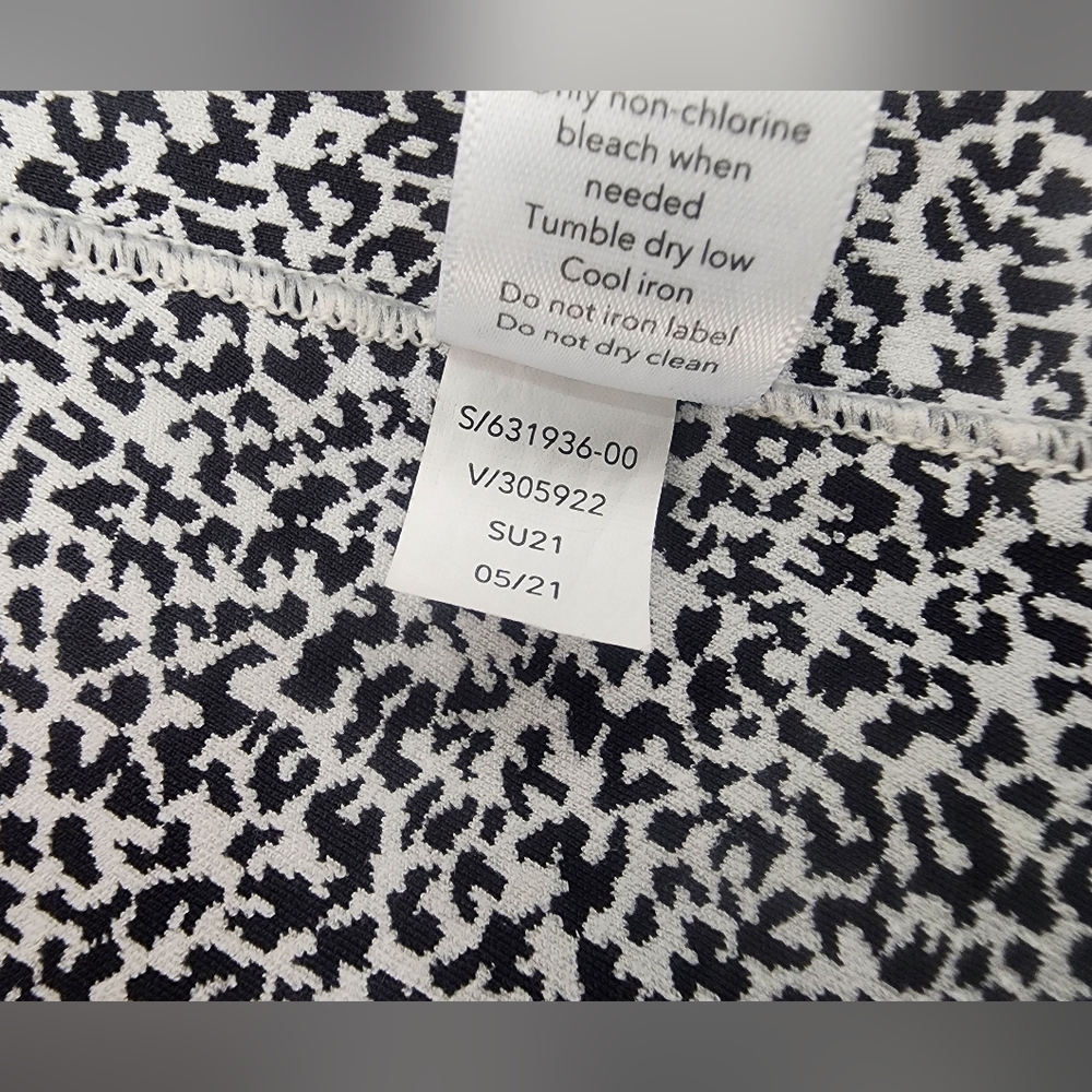 Athleta Salutation Stash II Textured Tight, #631936-00, Womens Small - Picture 6 of 6